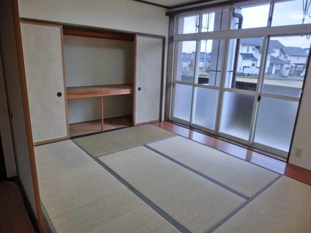 ベルクレエ長江 １０３号室