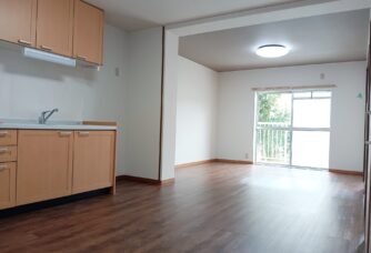 ルーチェ・ソラーレ１０１号室サムネイル